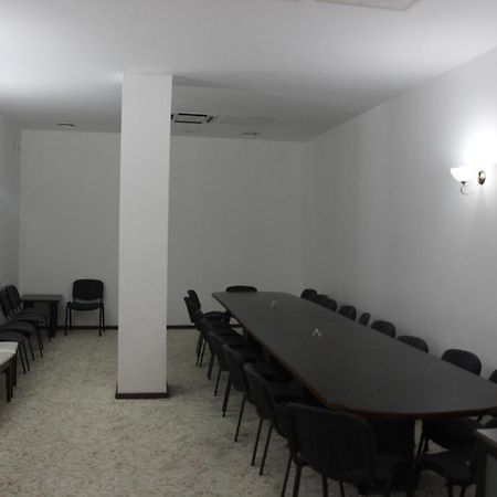 Hotel Empire Кутаиси Екстериор снимка